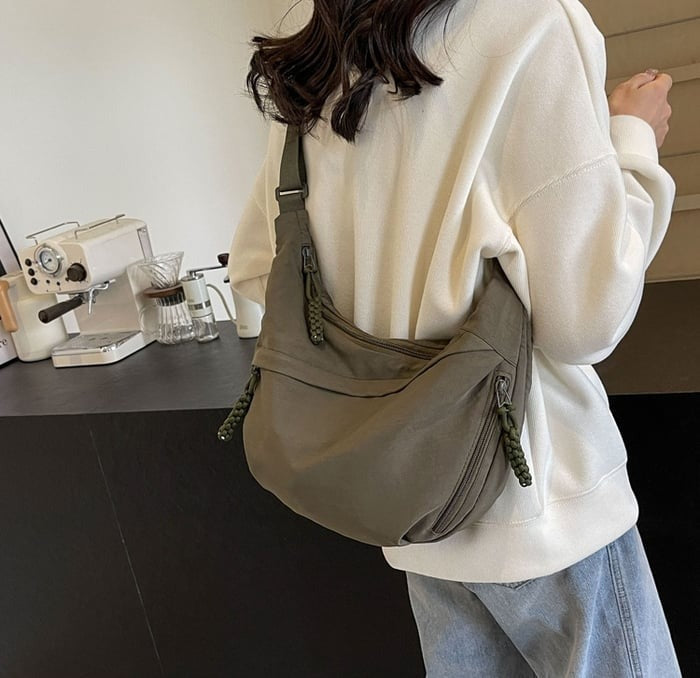 Soft-Shell Half-Moon Shoulder Bag – Adjustable Crossbody Tote for Women | Thomler