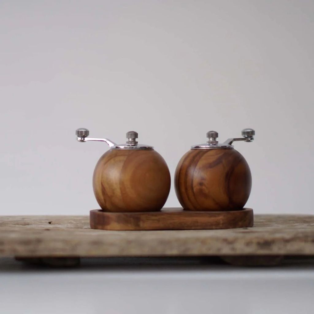 Wood Salt & Pepper Grinder Set with Stand Hand-Crank Mills for Kitchen Table Dining Countertop Seasoning Display | Thomler