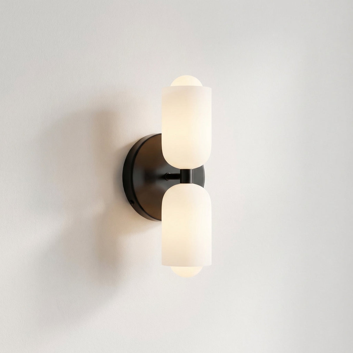 Dual-Direction Wall Sconce with Matte Finish for Modern Interiors – E27 LED Compatible, Up & Down Light | Thomler