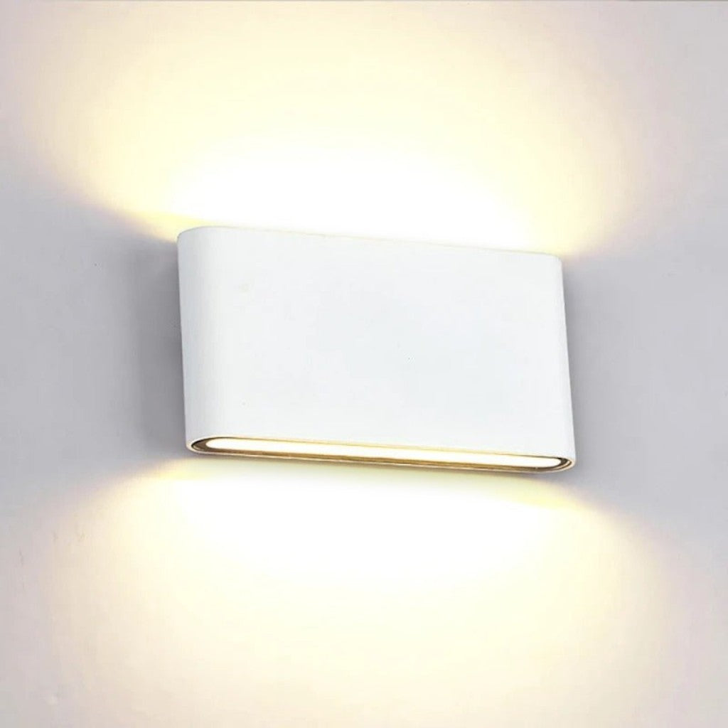 Weatherproof Aluminum Outdoor Wall Sconce Light – Modern Geometric Design for Patio Porch Garden Pathway Exterior Entryway Facade IP65 Rated | Thomler