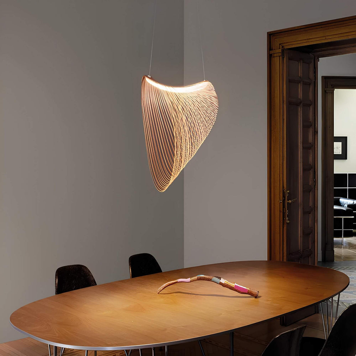 Nordic Metal Pendant Light with Oak Wood Accent for Dining Room & Kitchen – Clean-Line Design | Thomler
