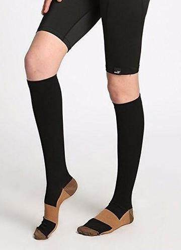 Graduated Compression Socks 7-Pack for Active Support & Daily Circulation | Men's Women's Athletic Recovery Legwear | 20-30 mmHg Pressure | Thomler