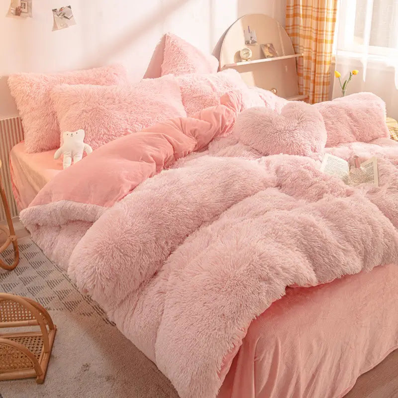 Ultra-Soft Sherpa Fleece Comforter Set – Plush Cloud-Like Warmth for Winter Nights | Thomler