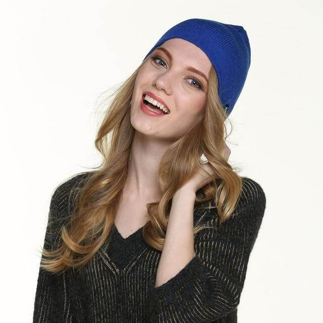 Wireless Beanie Hat with Built-In Stereo Headphones – Winter Music Cap for Hands-Free Calls & Audio | Thomler