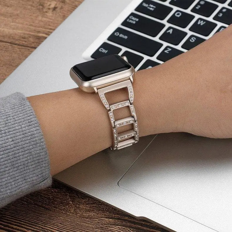 Elegant Bracelet Watch Strap for Apple Watch 38-49mm – Metal Link Band with Jewelry-Style Finish | Thomler