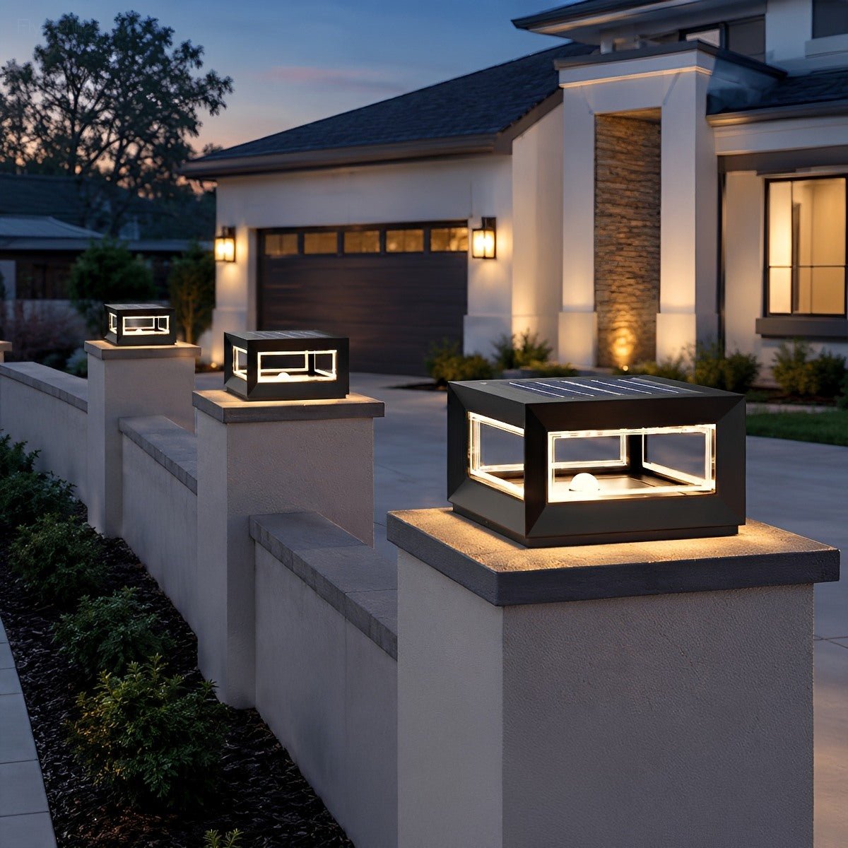 Weather-Resistant LED Column Cap Fixture for Deck Railing Pillars & Pathways – Steel Housing, Choice of Solar or Wired Installation | Thomler