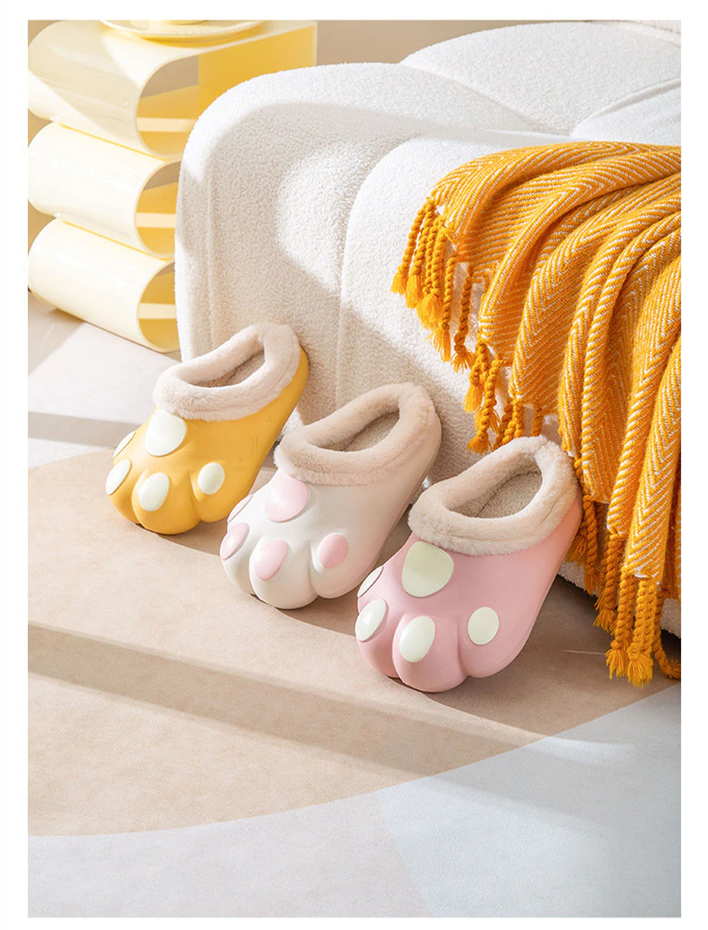 Plush Cat Paw Slippers with Fleece Lining – Cozy Winter House Shoes for Women & Men | Thomler