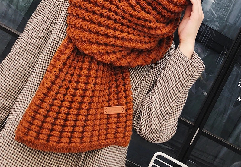 Handcrafted Women's Scarf – Soft Wrap Shawl for Fall & Winter Outfits, Elegant Fashion Accessory | Thomler
