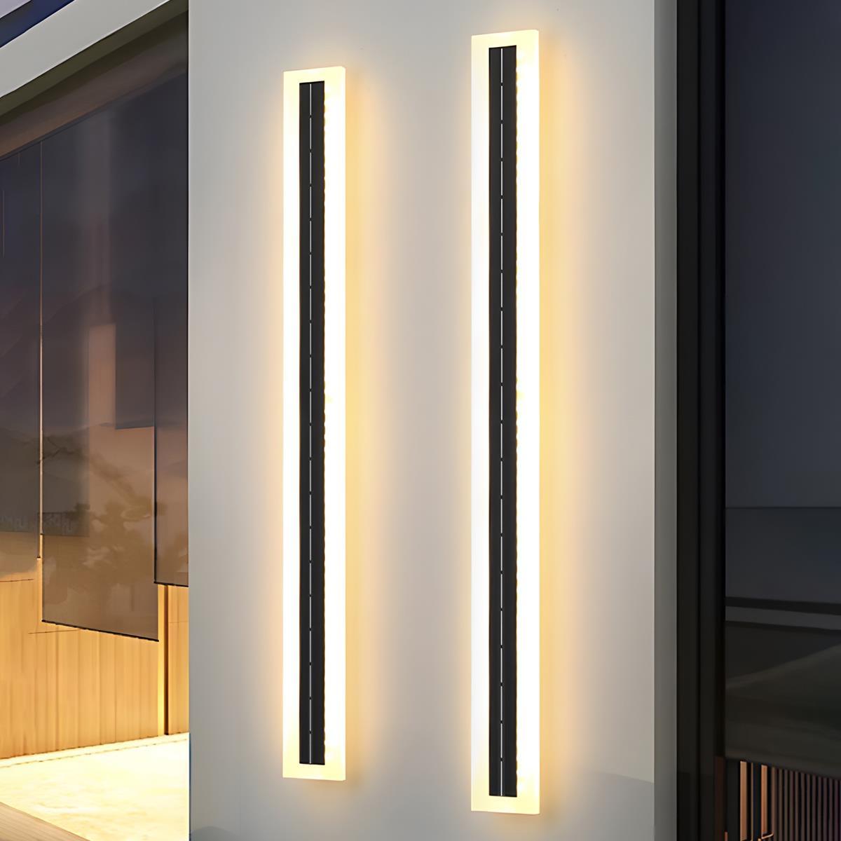 Rechargeable Sunlight-Harvesting Exterior Accent Fixture for Deck Entrance Yard Garden Pathway Facade | Thomler