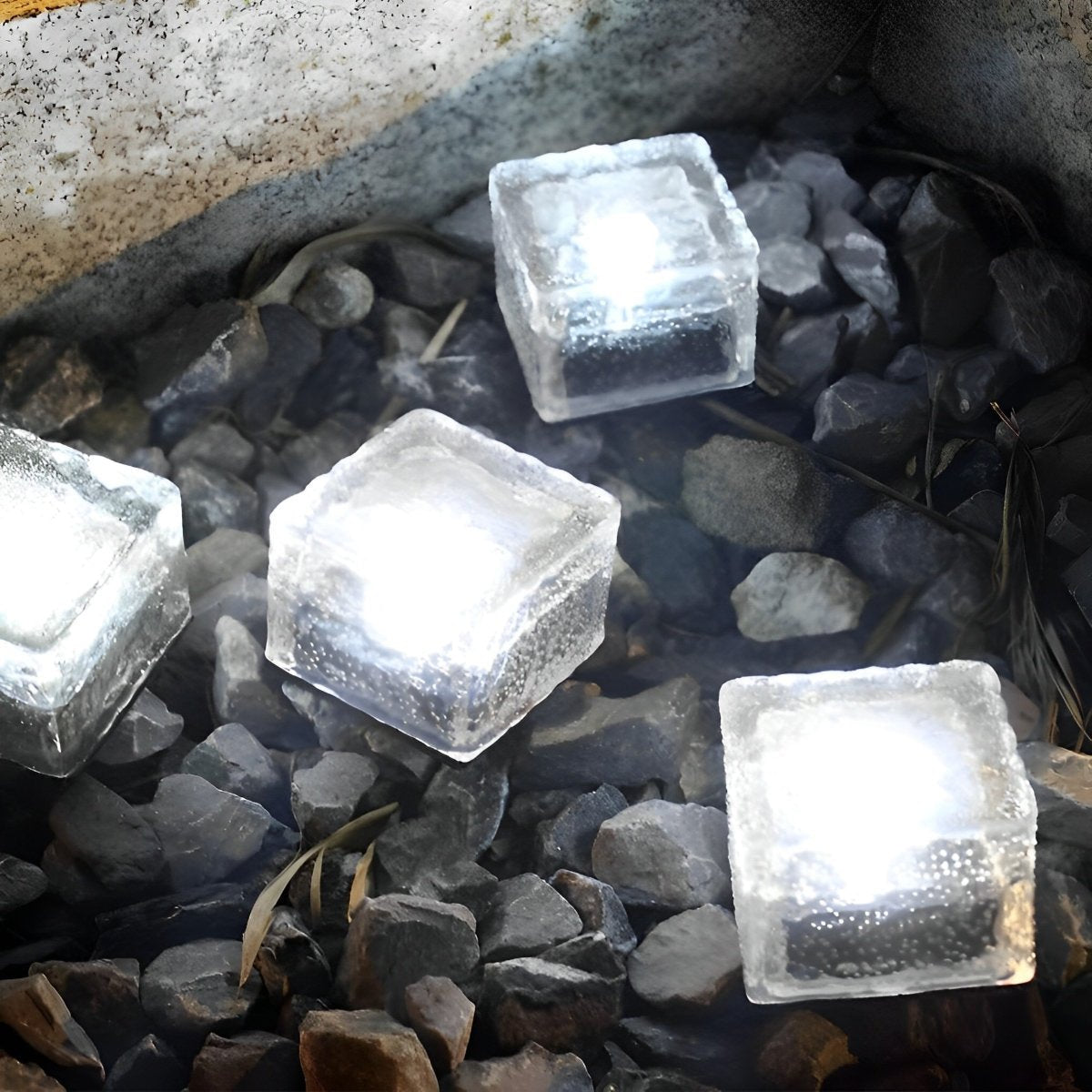 Outdoor Solar Ice Brick Light Imitation Crystal Glass 2.8 in Automatic Garden Lawn Walkway Decor Warm White Blue Green | Thomler