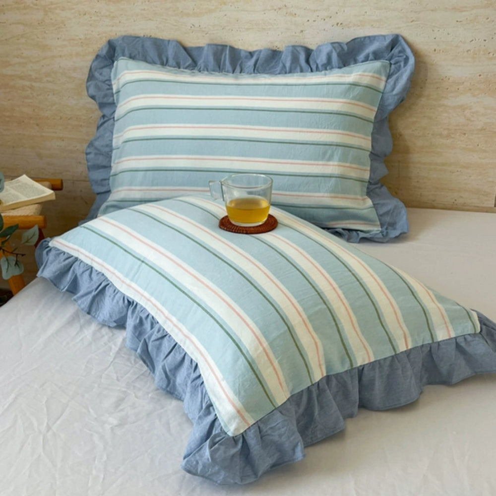 Queen Microfiber Pillowcase with Ruffle Trim & Zipper Closure – Vintage Stripe Pattern for Bedroom Décor – Soft Breathable Fabric | Thomler