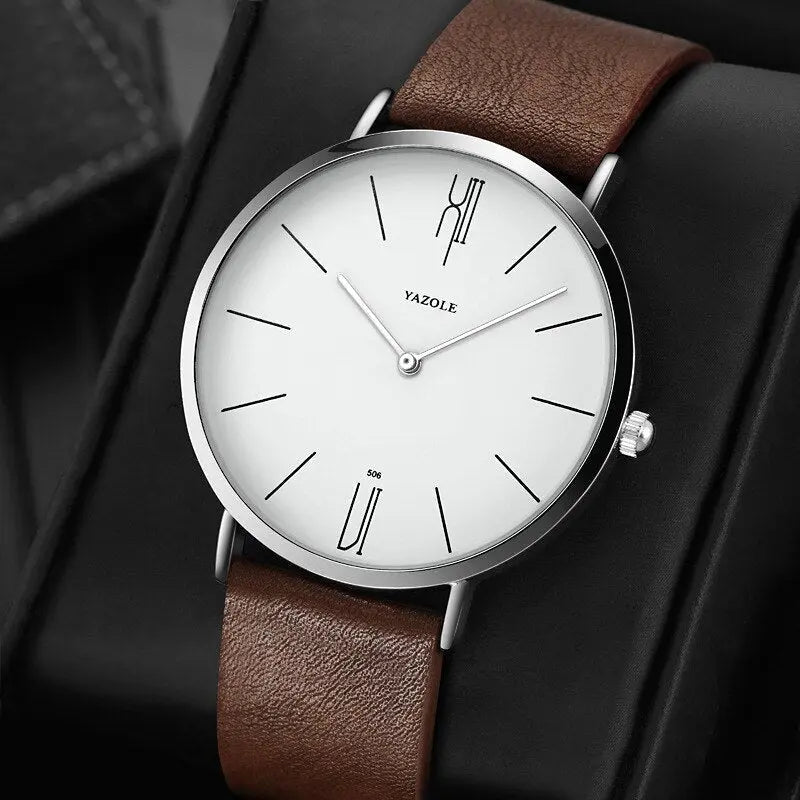 Classic Quartz Wristwatch with Genuine Leather Band for Men – Refined Minimalist Dial, Stainless Steel Case, Adjustable Strap | Thomler