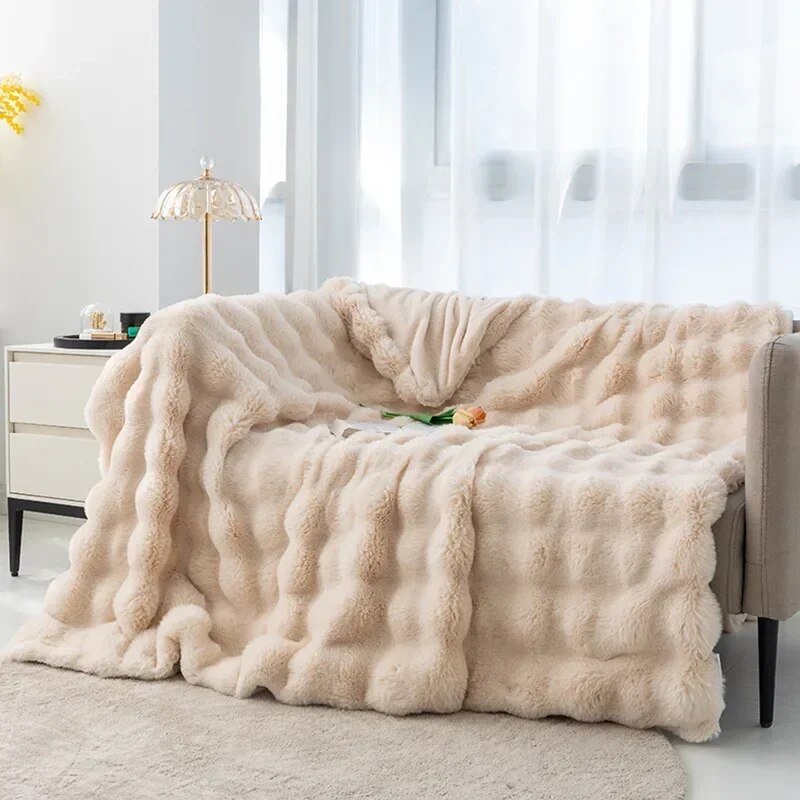 Ultra-Soft Plush Throw Blanket for Couch, Bed & Living Room – Cozy Fleece Cover for Winter Warmth | Thomler