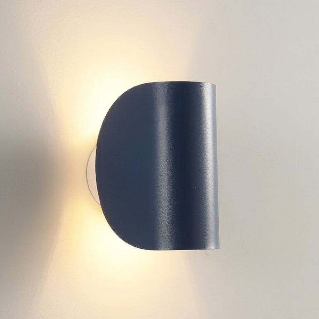 Dual-Beam Adjustable LED Wall Light – Aluminum Up-Down Sconce for Hallways & Bedrooms – Rotatable Accent Fixture for Modern Interiors | Thomler