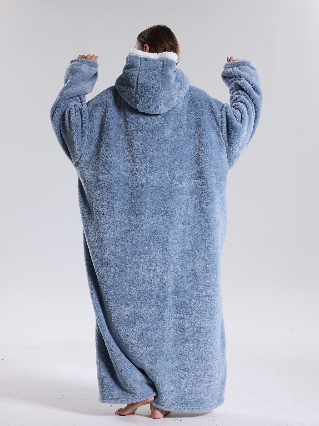 Oversized Wearable Blanket Hoodie with Sleeves & Pocket – Plush Throw for Couch, Bed, Camping – One Size Adults | Thomler