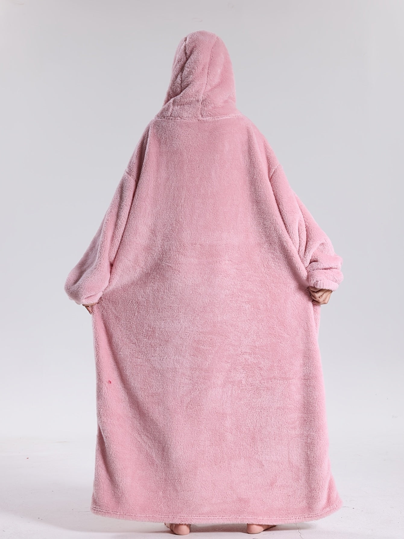 Oversized Wearable Blanket Hoodie with Sleeves & Pocket – Plush Throw for Couch, Bed, Camping – One Size Adults | Thomler
