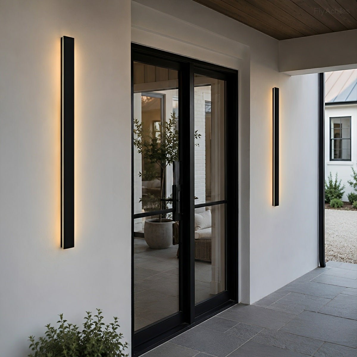 Linear Aluminum Exterior Sconce 485lm IP65 Rated for Entryway Deck Pathway Facade in Black | Thomler