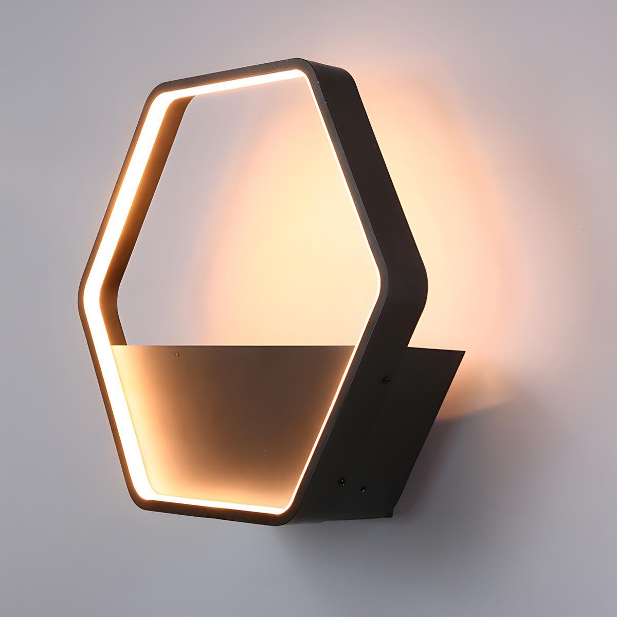 Solar LED Wall Planter Fixture with Built-In Flower Pot for Patio, Deck & Entryway – Weatherproof Modern Outdoor Sconce | Thomler