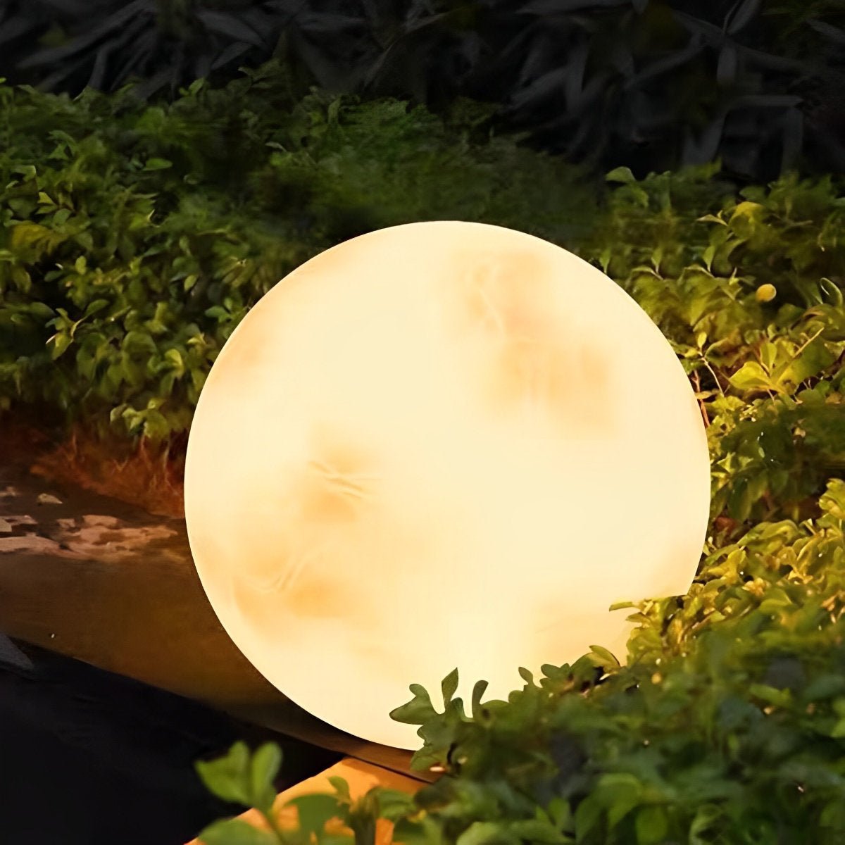 Outdoor Landscape Ball Light Resin 11.8 in Warm White Solar Garden Patio Lawn Decorative Lighting | Thomler