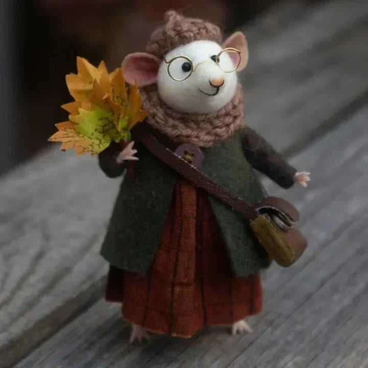 Felted Wool Mouse Figurine – Handmade Artisan Ornament for Christmas Tree, Holiday Mantel Display & Year-Round Shelf Decor | Thomler