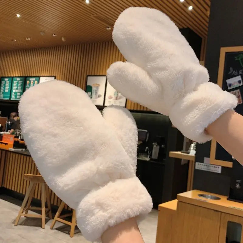 Cozy Sherpa-Lined Winter Mittens for Women – Thick Insulated Cold-Weather Hand Warmers | Thomler