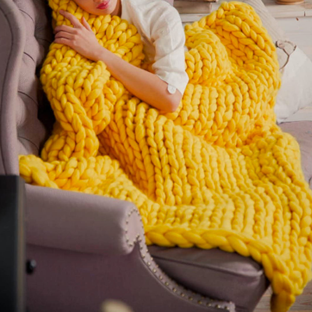 Jumbo Arm-Knit Chenille Yarn 35 oz Skein for Chunky Throw Blankets, Cushions & DIY Home Decor Projects | Thomler