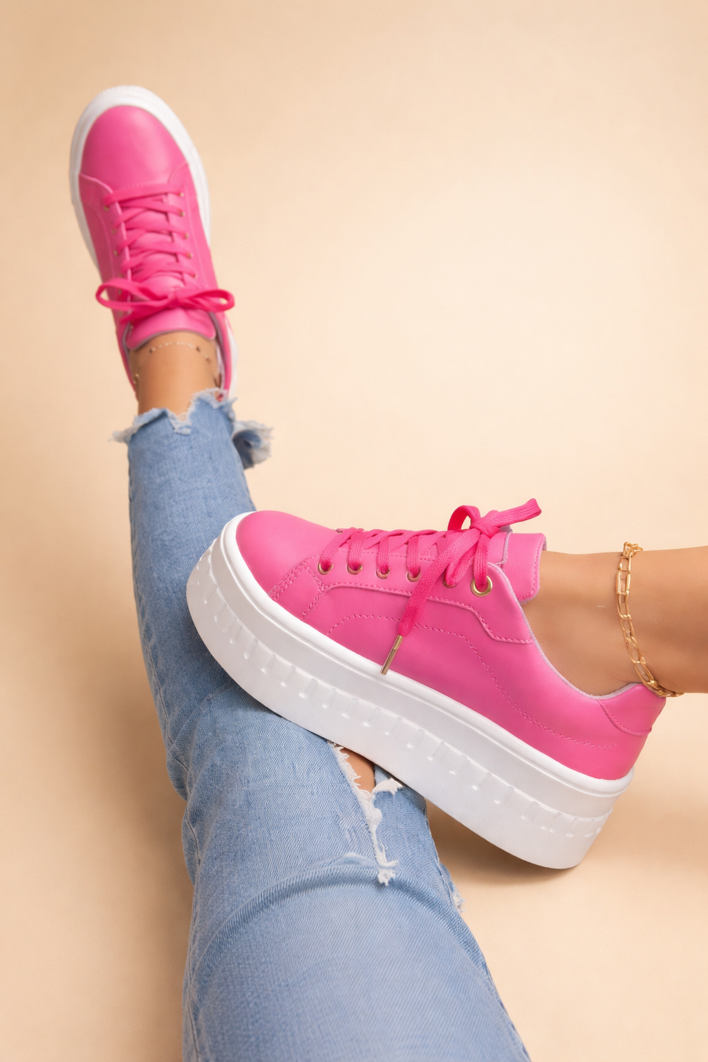 Thick Sole Lace-Up Athletic Shoes for Women – Height Boosting Fashion Sneakers for Everyday Wear | Thomler