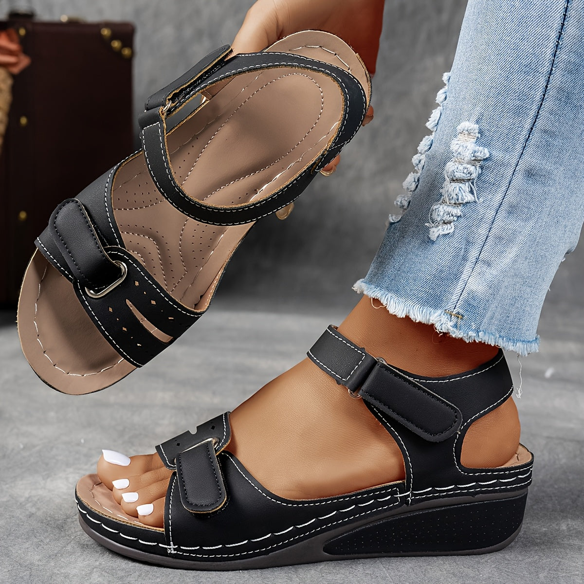 Women's Cushioned Platform Sandals with Arch Support – Adjustable Hook-and-Loop Straps for All-Day Wear – Slip-Resistant Sole | Thomler