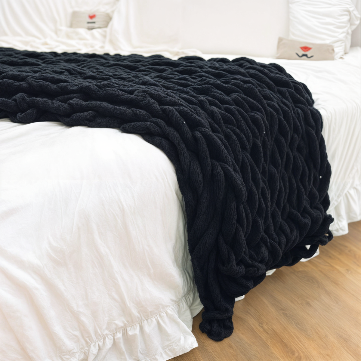 Chunky Knit Throw Blanket – Soft Woven Layer for Couch, Bed & Daily Décor | Thomler