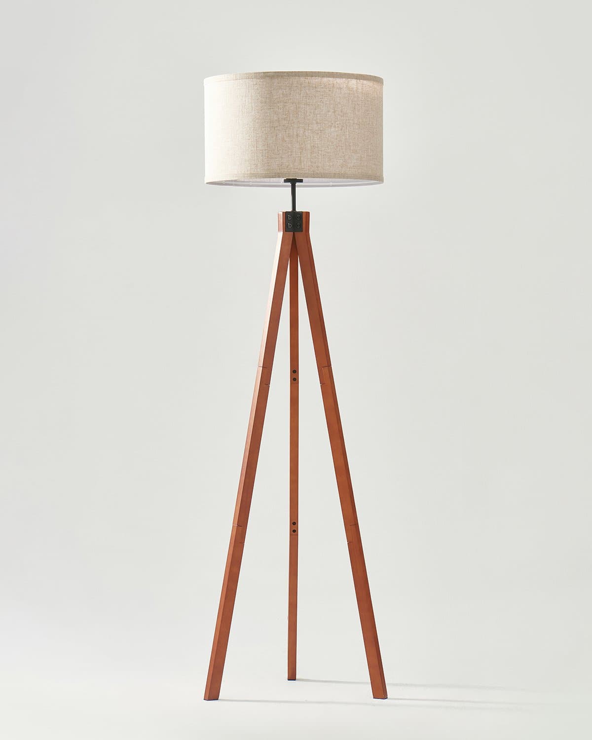 Vloerlamp Tripod Houten Driepoot 152cm Met Stoffen Kap LED | Sansoti