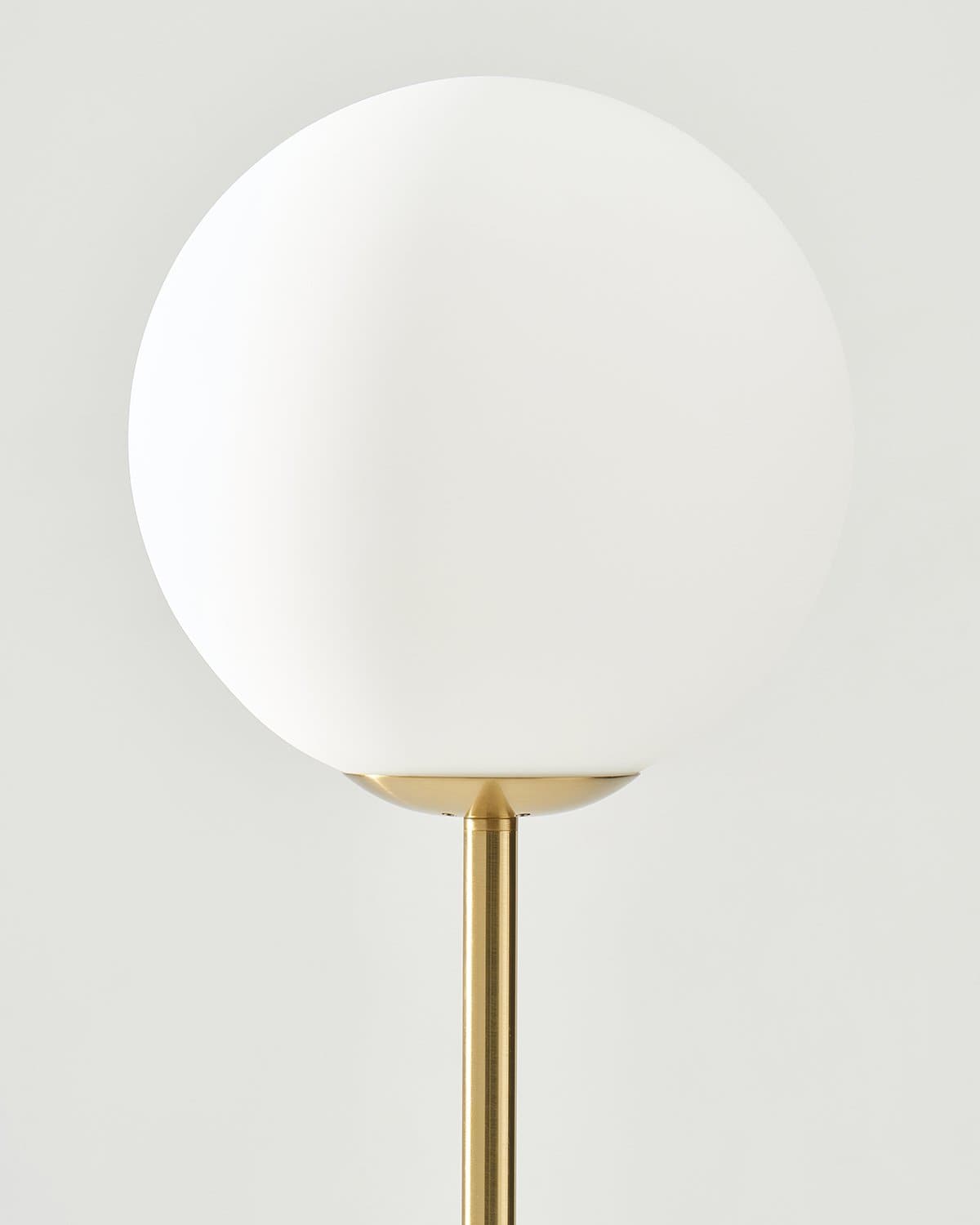 Vloerlamp Messing Met Glazen Bol 165cm Modern Minimalistisch LED | Sansoti