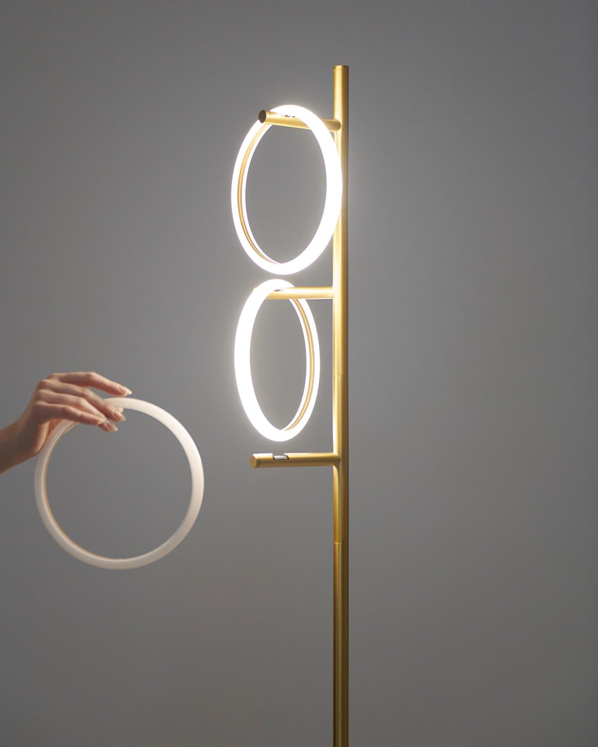 Vloerlamp Ring LED Dimbaar Goud Metaal 3 Lichtkringen Modern | Sansoti