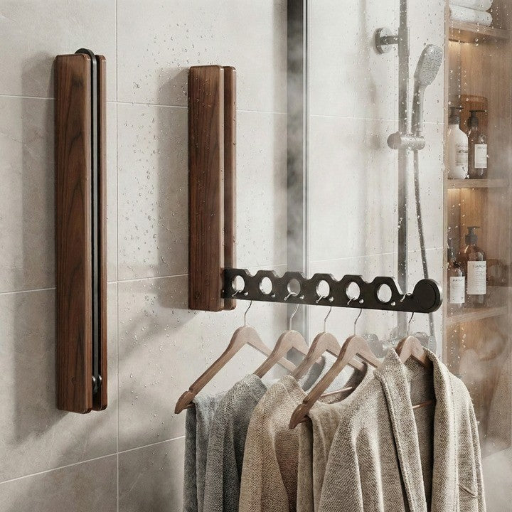 Klappbarer Wandkleiderständer aus Holz mit Platzspar-Design