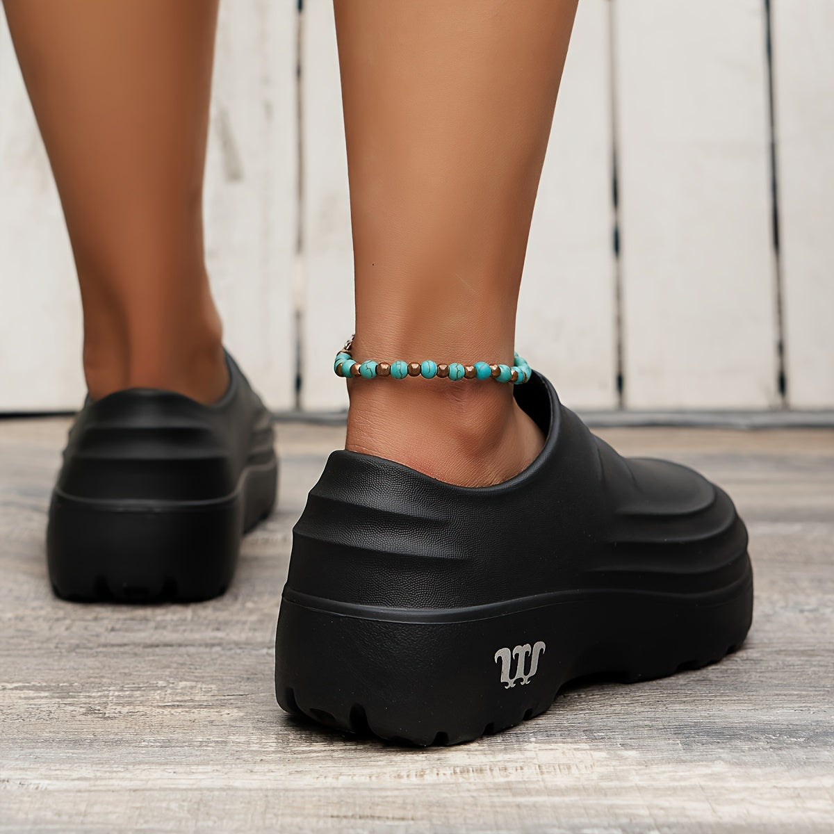 Waterproof Orthopedic Clogs with Gel Cushioning for All-Day Comfort – Anti-Slip Work Shoes for Kitchen, Hospital & Garden Use | Thomler
