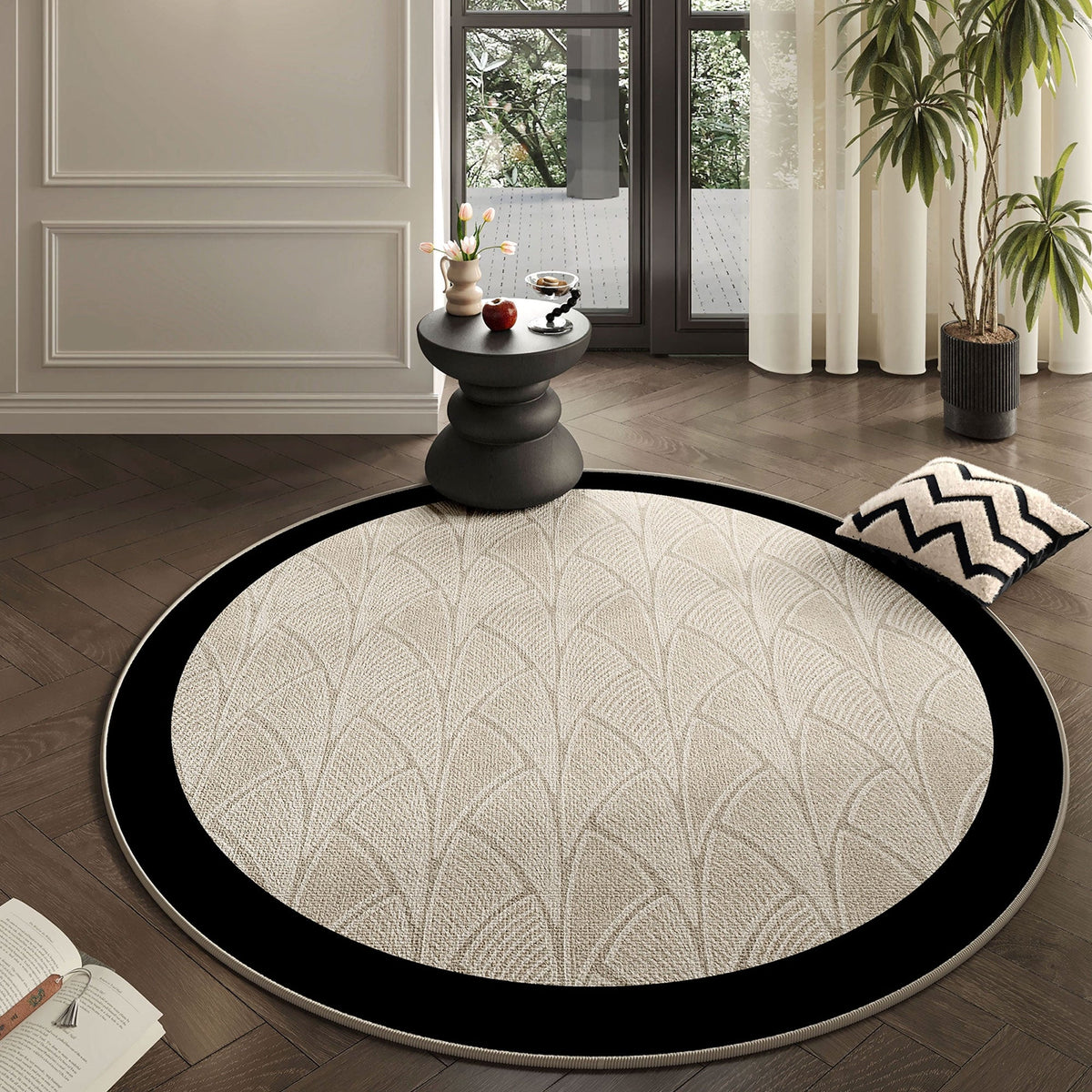 Round Fan-Motif Area Rug – Sand Tones with Dark Accent Border – Geometric Statement Decor for Lounge & Dining | Thomler