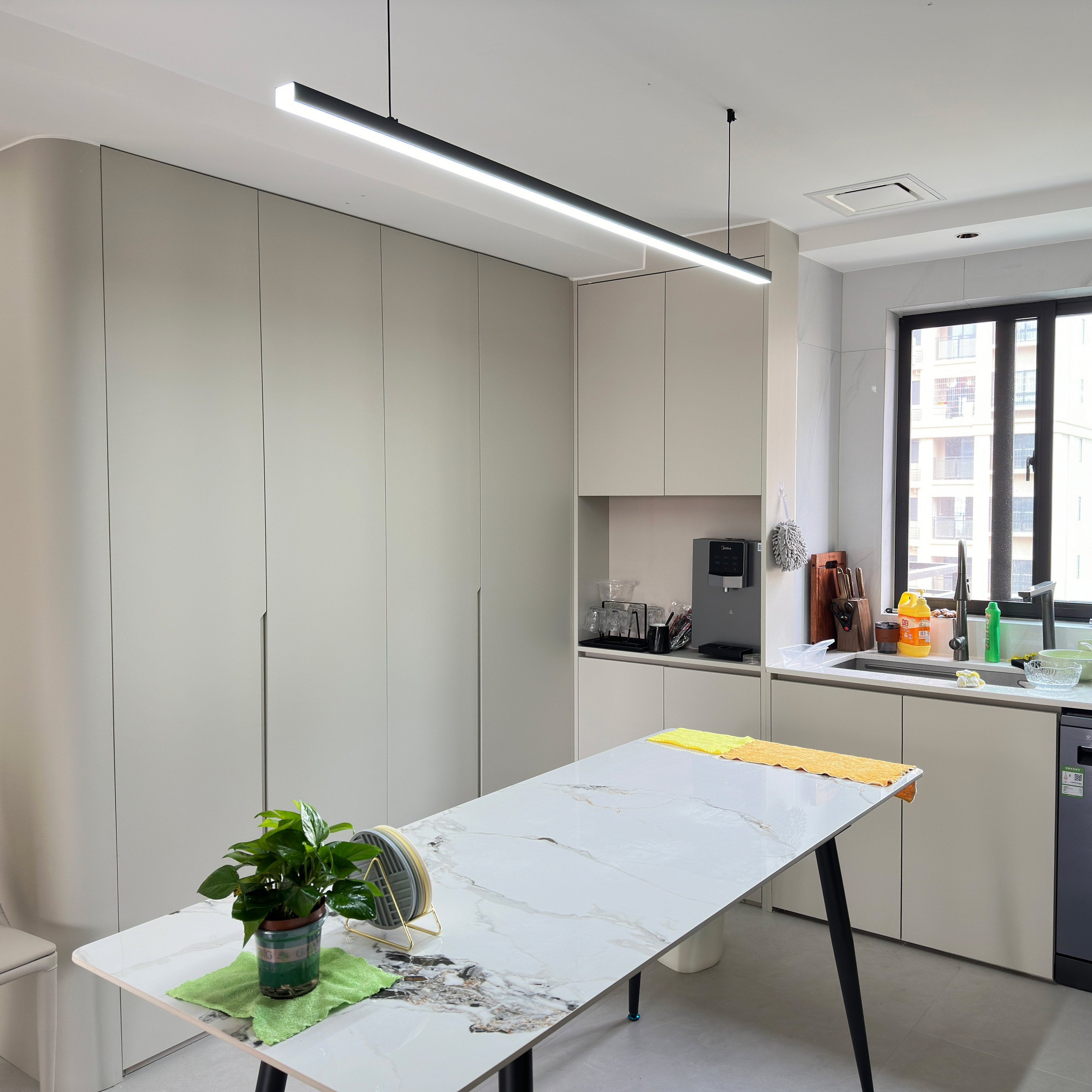 Linear Pendant Light Metal 39 in Adjustable Kitchen Island LED Warm White 3000K-6000K Modern Dining Room Hanging Lamp | Thomler
