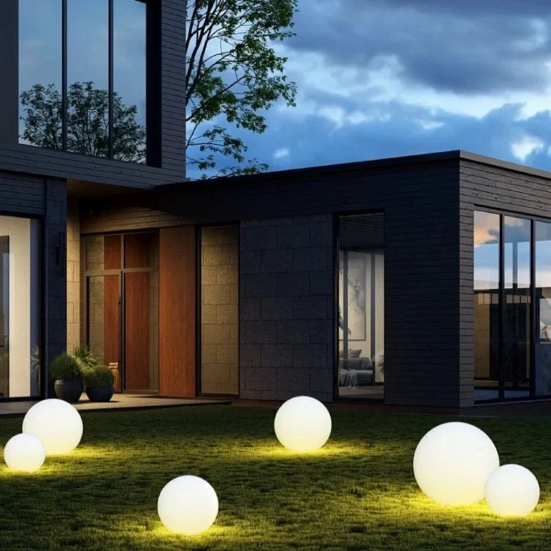 Color-Changing LED Sphere Lamp – 16 Hues, Solar/USB Rechargeable, Indoor/Outdoor Mood Lighting with Remote Control | Thomler