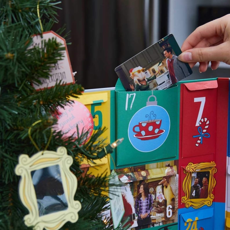 Friends TV Series Advent Calendar with 40+ Collectibles & Ornaments for 2025 | Thomler