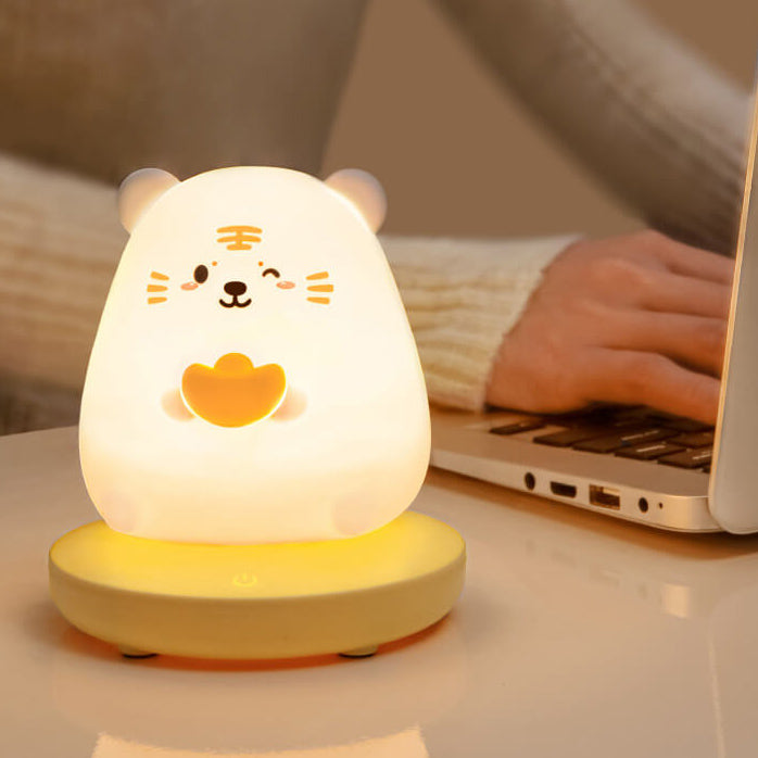 Silicone Animal Night Light for Kids – Soft LED Bedside Lamp, Rechargeable Glow Light for Nursery, Bedroom & Living Room Decor | Thomler