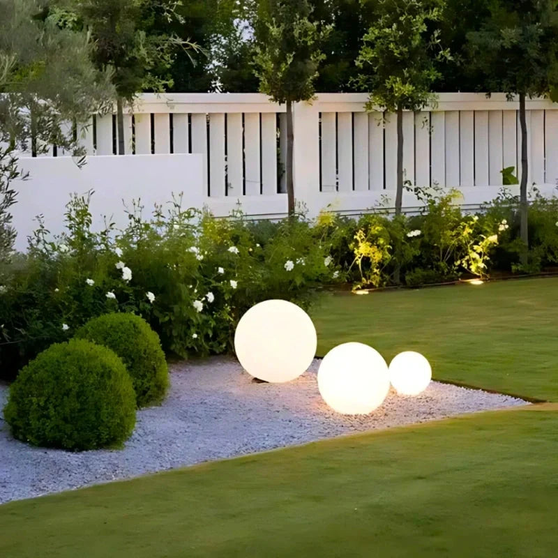 Cordless Color-Changing LED Globe Light for Patio & Garden – 16 Color Modes with Remote Control | Thomler