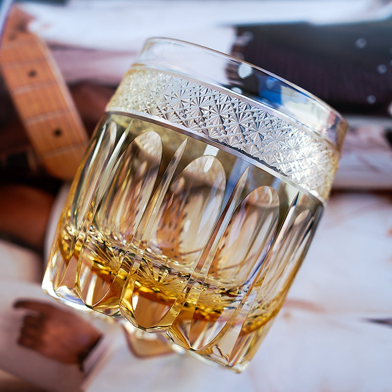 Hand-Cut Crystal Whisky Glass with Starburst Pattern, Gift-Boxed Japanese Tumbler for Spirits | Thomler