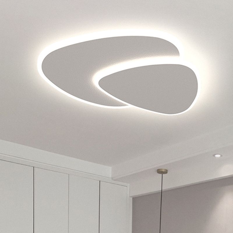 Modern Triangle LED Ceiling Light White Flush Mount for Bedroom Living Room Hallway Dimmable 3 Color Temperatures 16-20 Inch | Thomler