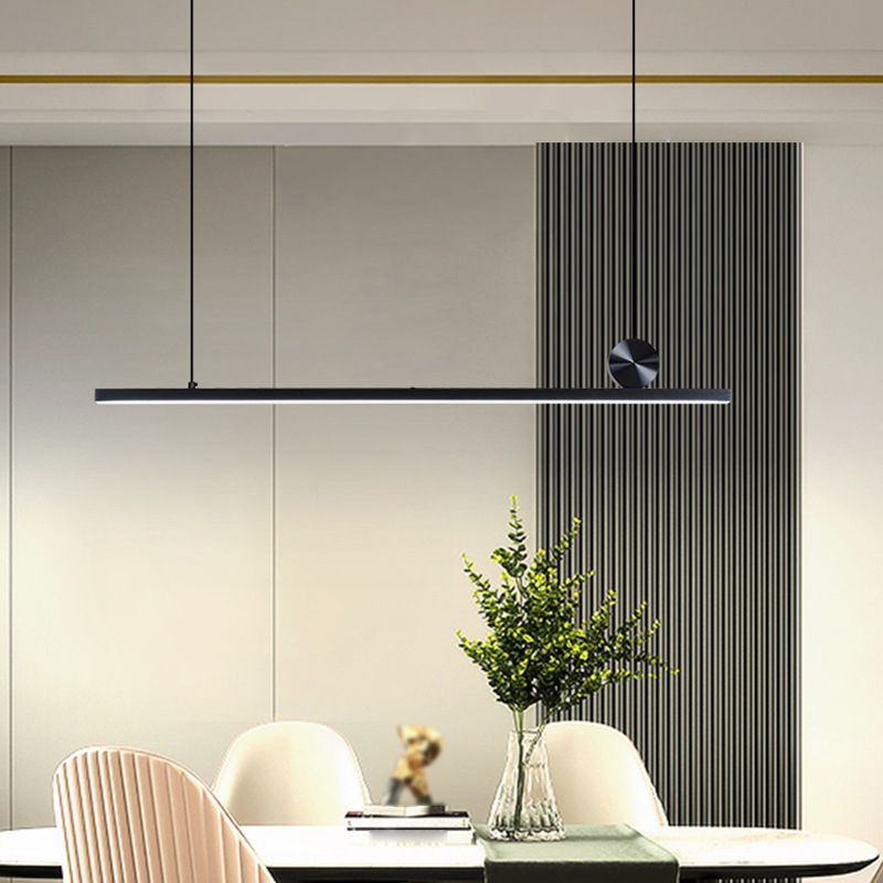 Modern Asymmetric Linear Pendant Light – Black & Gold Metal LED Ceiling Fixture for Dining Room & Living Room | Thomler