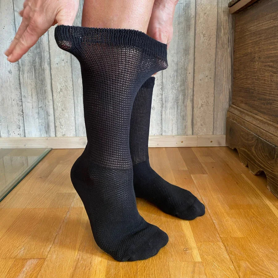 Seamless Diabetic Socks for Neuropathy & Circulation Support – Non-Binding Cushioned Foot Care | Thomler