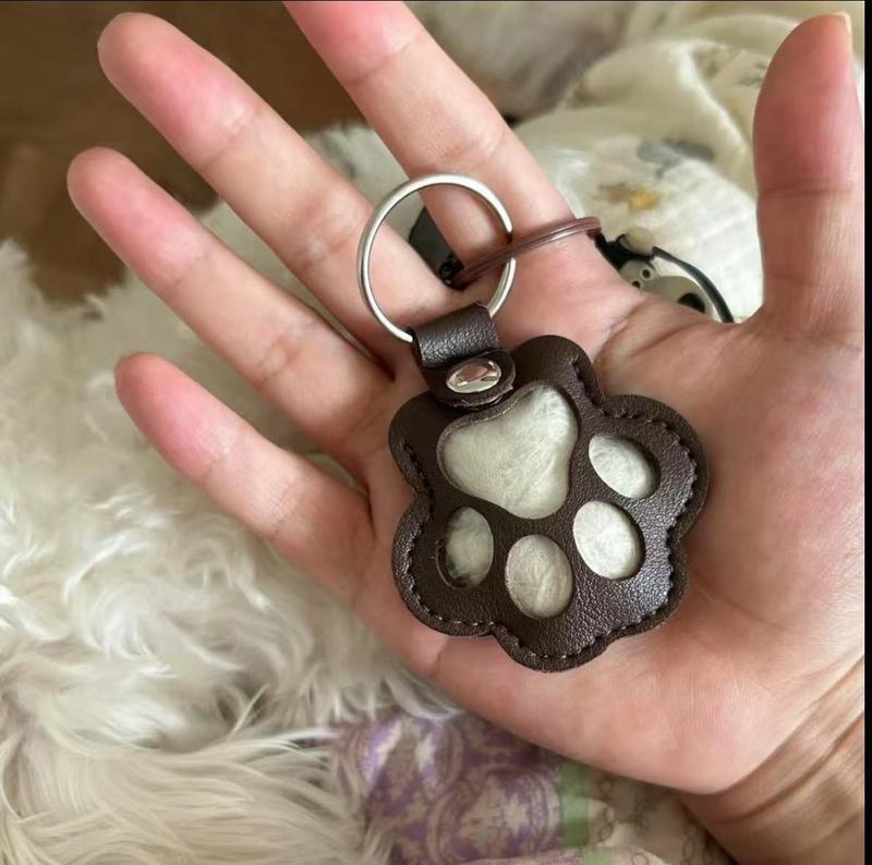 Pet Memorial Keychain with Hidden Keepsake Chamber – Leather Paw Print Charm for Dog & Cat Lovers | Thomler