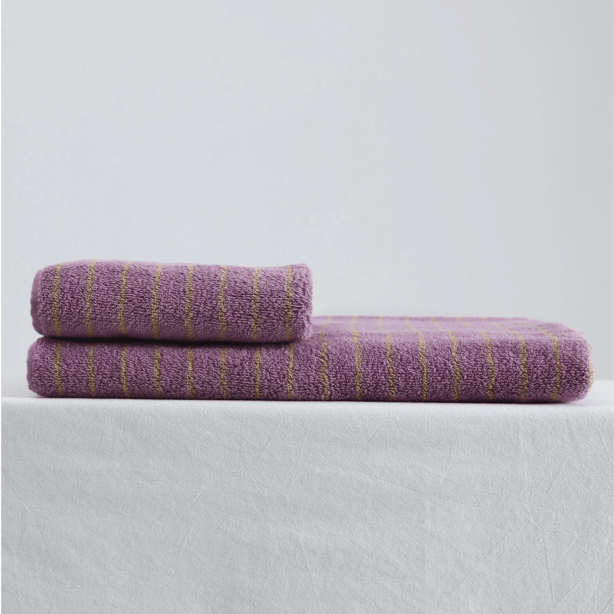 Striped All-Cotton Bath Towel – Soft, Fast-Drying & Classic Design for Bathroom & Beach | Thomler