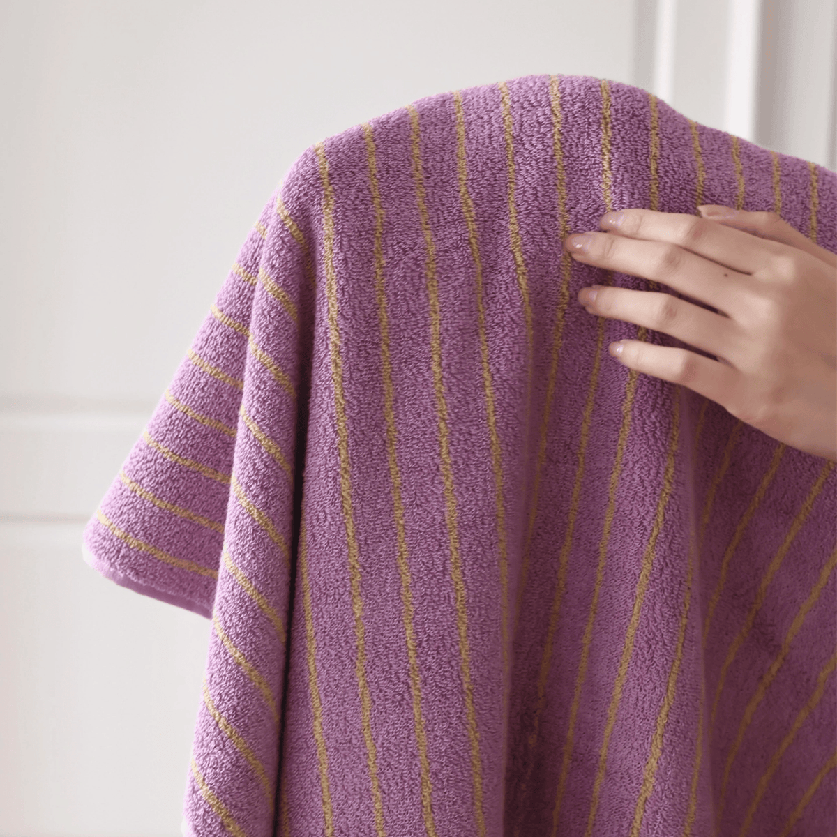 Striped All-Cotton Bath Towel – Soft, Fast-Drying & Classic Design for Bathroom & Beach | Thomler
