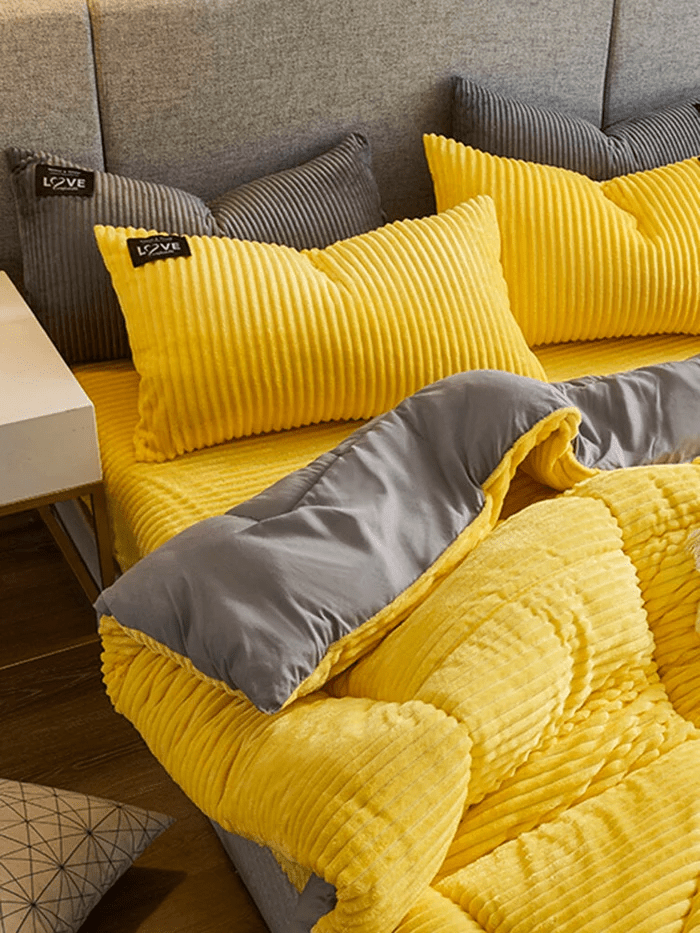 Plush Velvet Bedding Set – Ultra-Soft Coral Fleece Winter Duvet Cover with Fitted Sheet & Pillowcases for Cozy Warmth | Thomler