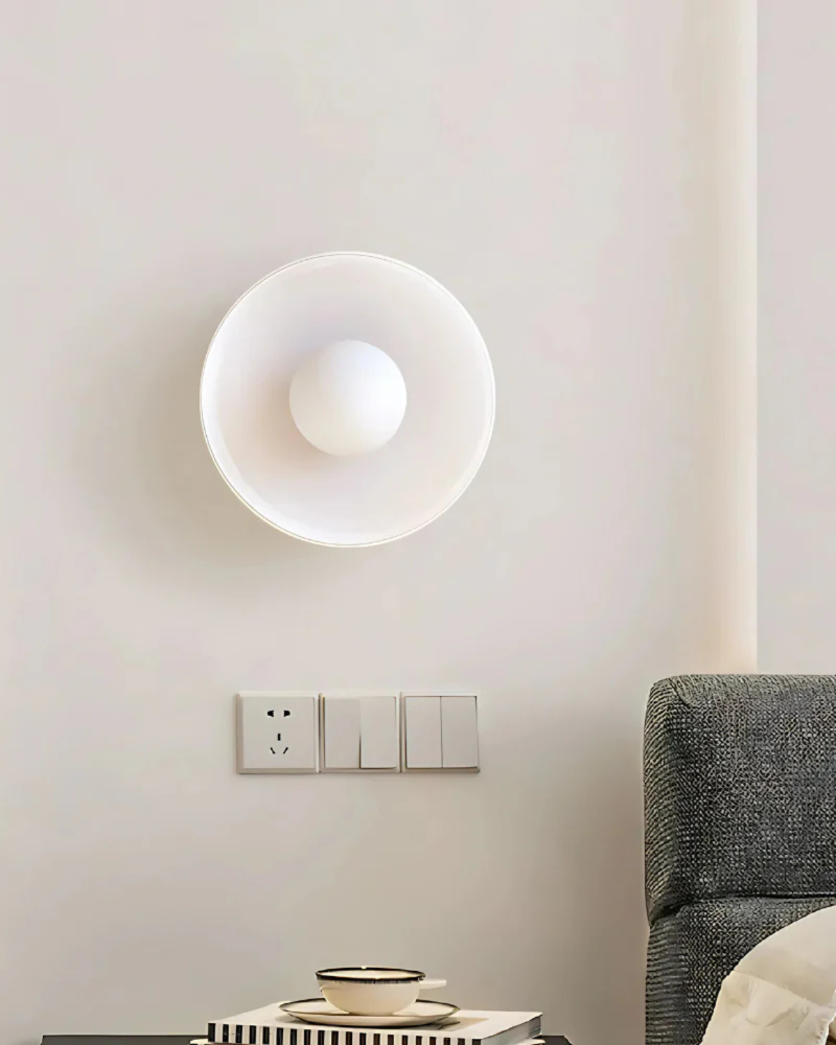 Moderne ronde plafondlamp van glas en ijzer – minimalistische designlamp voor woonkamer en slaapkamer met warme lichtkleur | Sansoti