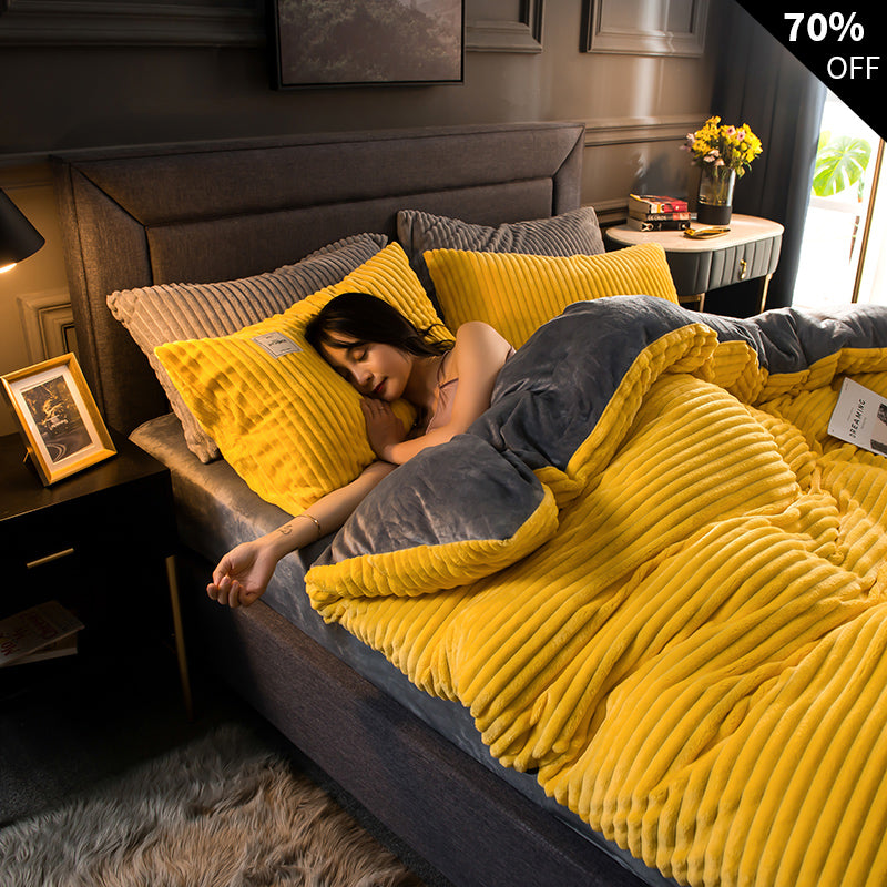 Reversible Fleece Comforter Set with Matching Pillowcase | Ultra-Soft Double-Layer Bedding for Cold Nights | Cozy Winter Duvet | Thomler